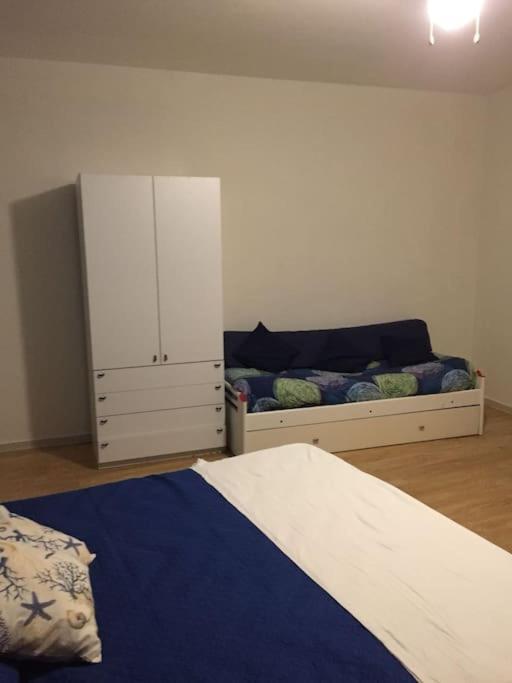 Benvenuti A Casa Sicilian Apartment Palermo 泰尔米尼伊梅雷塞 外观 照片