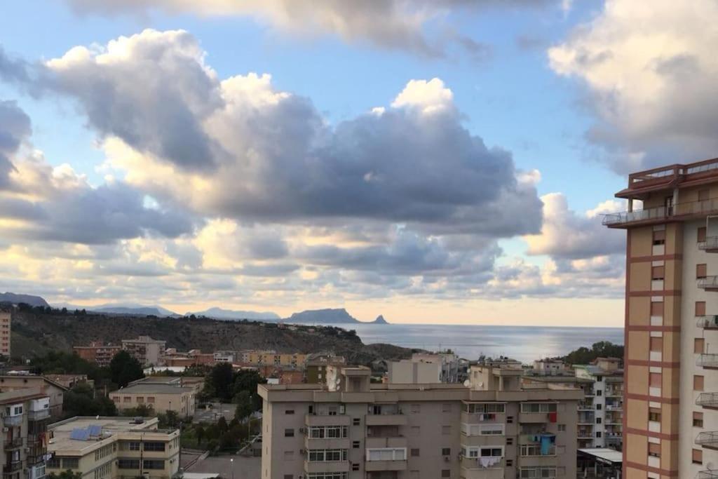 Benvenuti A Casa Sicilian Apartment Palermo 泰尔米尼伊梅雷塞 外观 照片