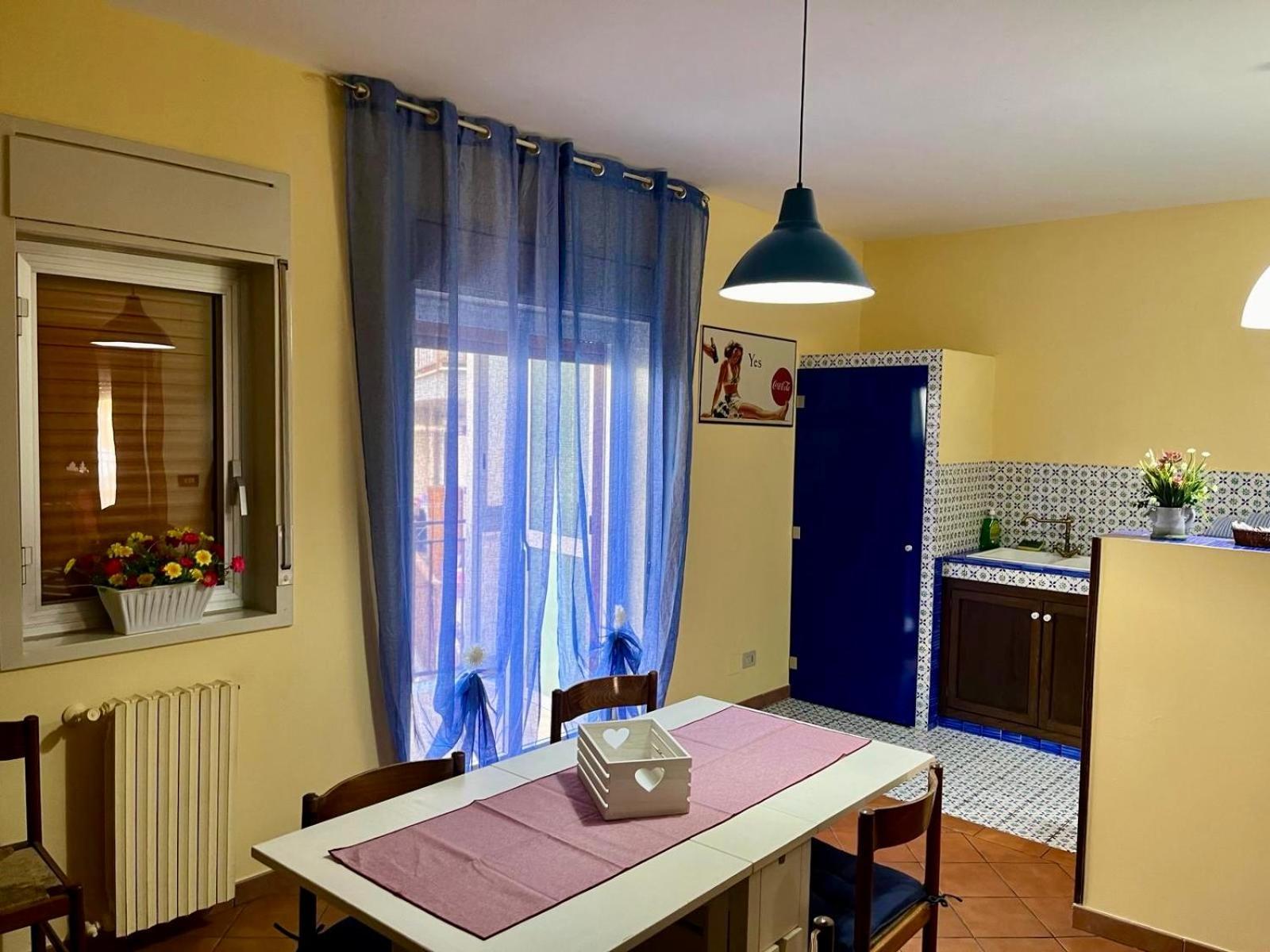 Benvenuti A Casa Sicilian Apartment Palermo 泰尔米尼伊梅雷塞 外观 照片